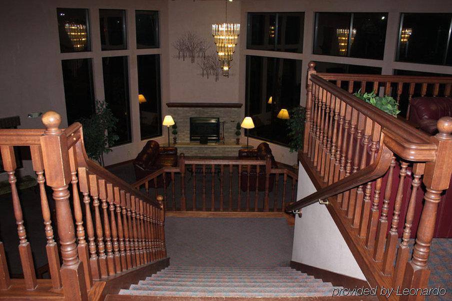 Saratoga Inn & Suites Cannon Falls Interior photo
